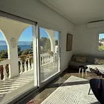 Sea View Country House Near The Beach 度假居 *