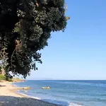 Sea View Country House Near The Beach 度假居 *