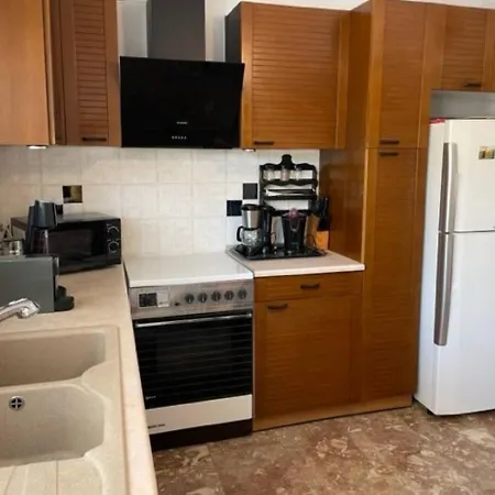 By The Sea 200m & Sea View With Garden Holiday home