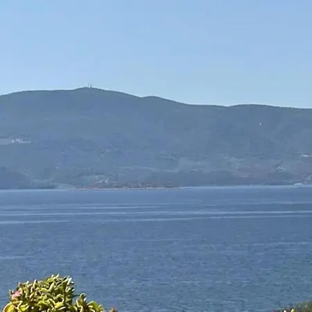 Hébergement de vacances By The Sea 200m & Sea View With Garden
