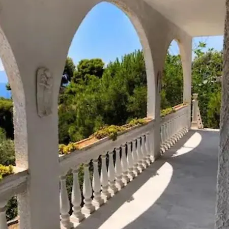 Holiday home By The Sea 200m & Sea View With Garden