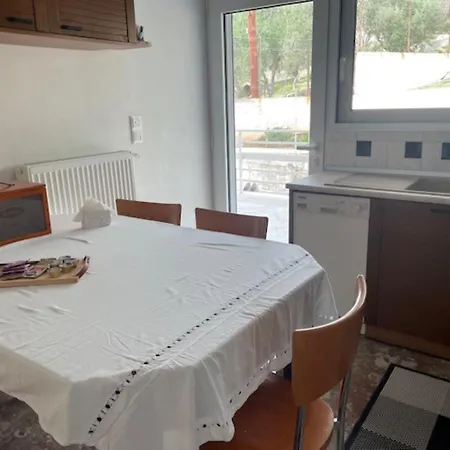 By The Sea 200m & Sea View With Garden Agioi Theodoroi (Corinthia)