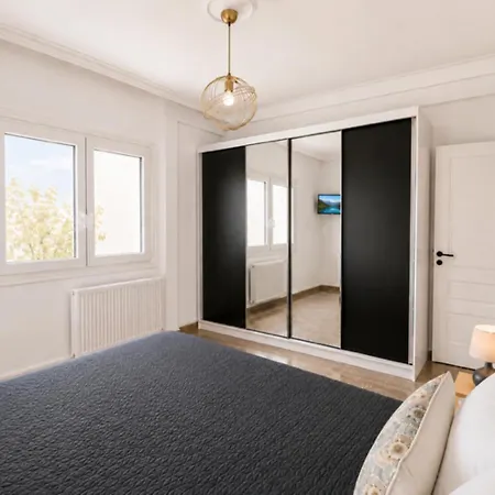 Sea View 250m From Beach-free Parking *