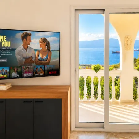 Sea View 250m From Beach-free Parking *