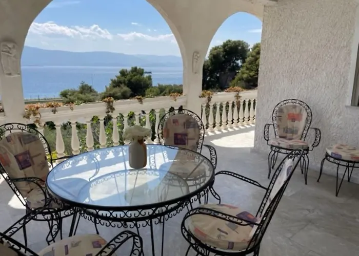 By The Sea 200m & Sea View With Garden