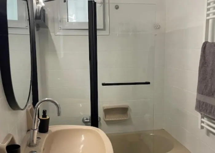 By The Sea 200m & Sea View With Garden בית נופש איוי תיאודורי