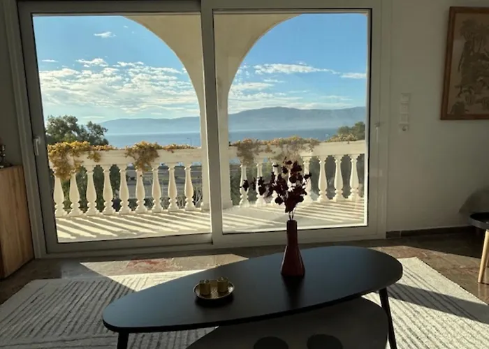 בית נופש By The Sea 200m & Sea View With Garden